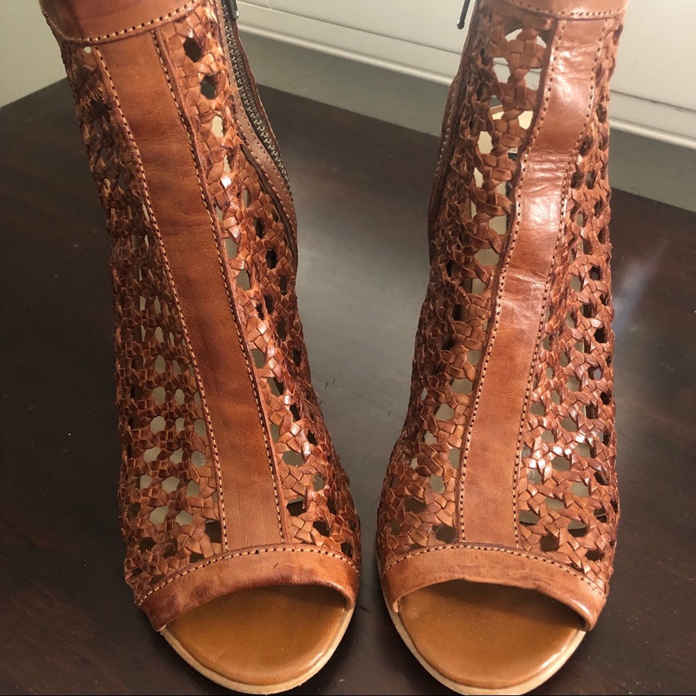 Steve by Steve Madden Perforated bootie